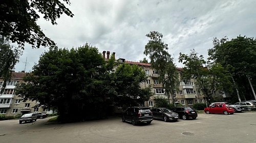 2 ком квартира г. Хотьково, ул. Михеннко,  д. 17