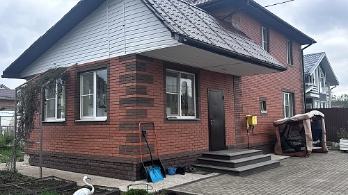 кирпичный двухэтажный дом 107 кв.м. с земельным участком 12 сот. в Сергиево-Посадском г.о. СНТ Деулино
